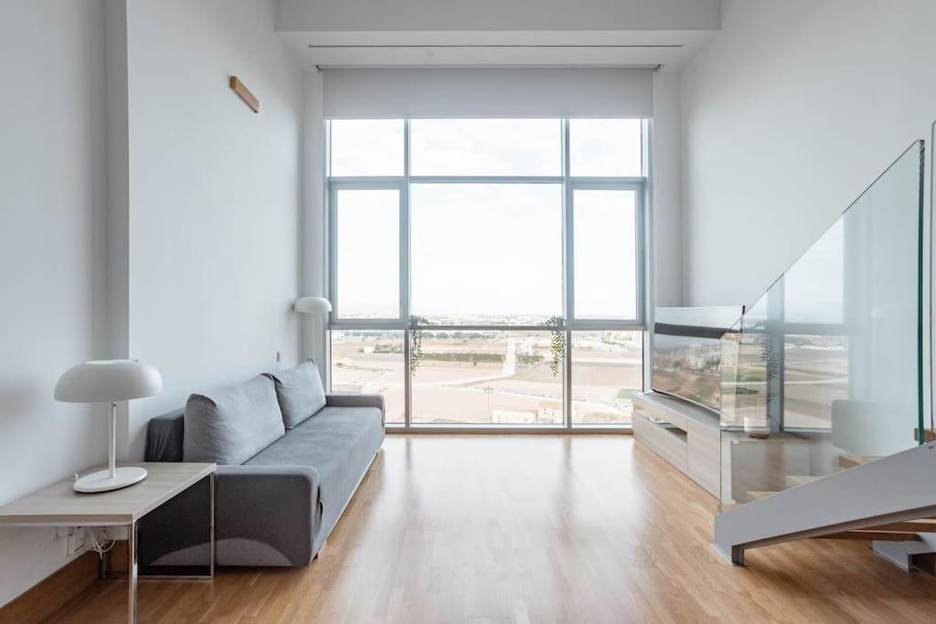 Duplex Loft Apartamento Con Parking Gratis Apartman Valencia Kültér fotó